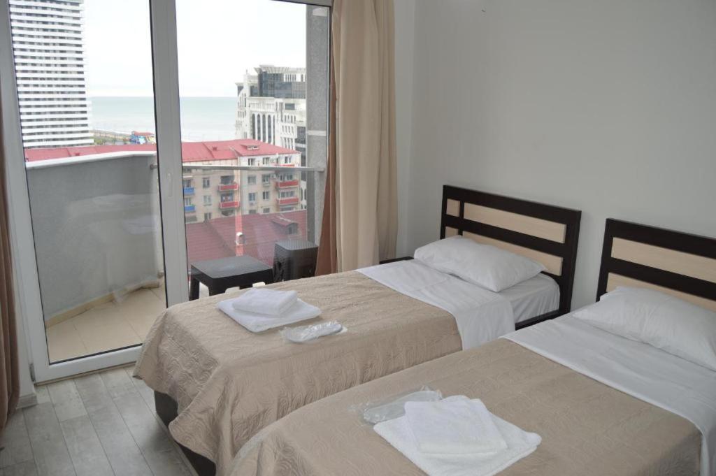 Luxury Apartments บาทูมิ ภายนอก รูปภาพ