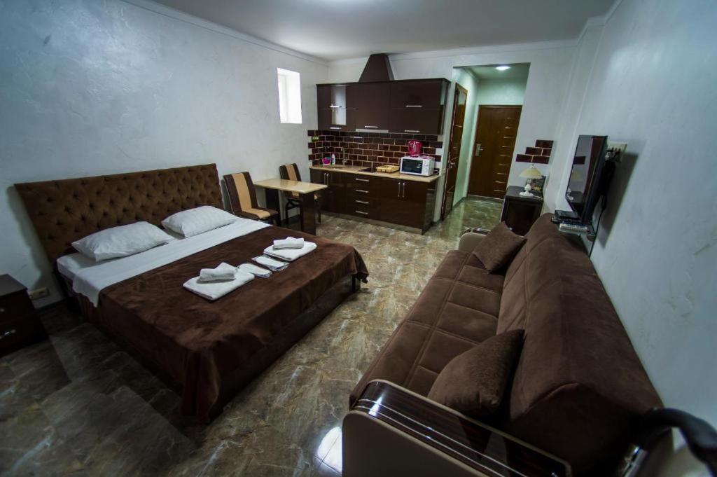 Luxury Apartments บาทูมิ ภายนอก รูปภาพ