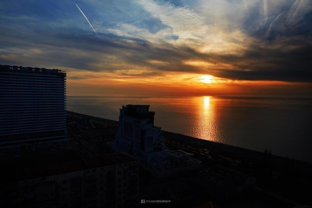 Luxury Apartments บาทูมิ ภายนอก รูปภาพ