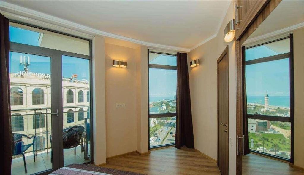 Luxury Apartments บาทูมิ ภายนอก รูปภาพ